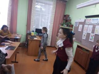 А ну-ка, девочки! А ну-ка, девочки!