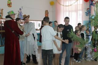 Новогодний праздник у театралов