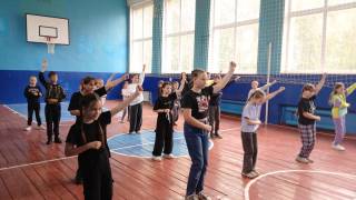 Флешмоб в летнем лагере школы им. А.В. Каляпина.