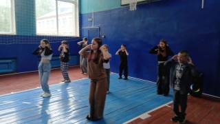 Флешмоб в летнем лагере школы им. А.В. Каляпина.