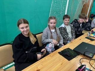 Блестящий успех наших робототехников на соревнованиях «Робоэволюшен»! Блестящий успех наших робототехников на соревнованиях «Робоэволюшен»!