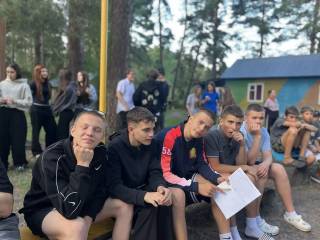 Шоу пародий «Точь-в-точь» завершило День самоуправления в «Солнечной поляне»! Шоу пародий «Точь-в-точь» завершило День самоуправления в «Солнечной поляне»!