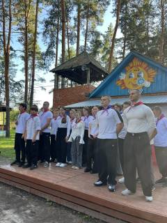 В День ВДВ в «Солнечной поляне» прогремел фестиваль патриотической песни В День ВДВ в «Солнечной поляне» прогремел фестиваль патриотической песни